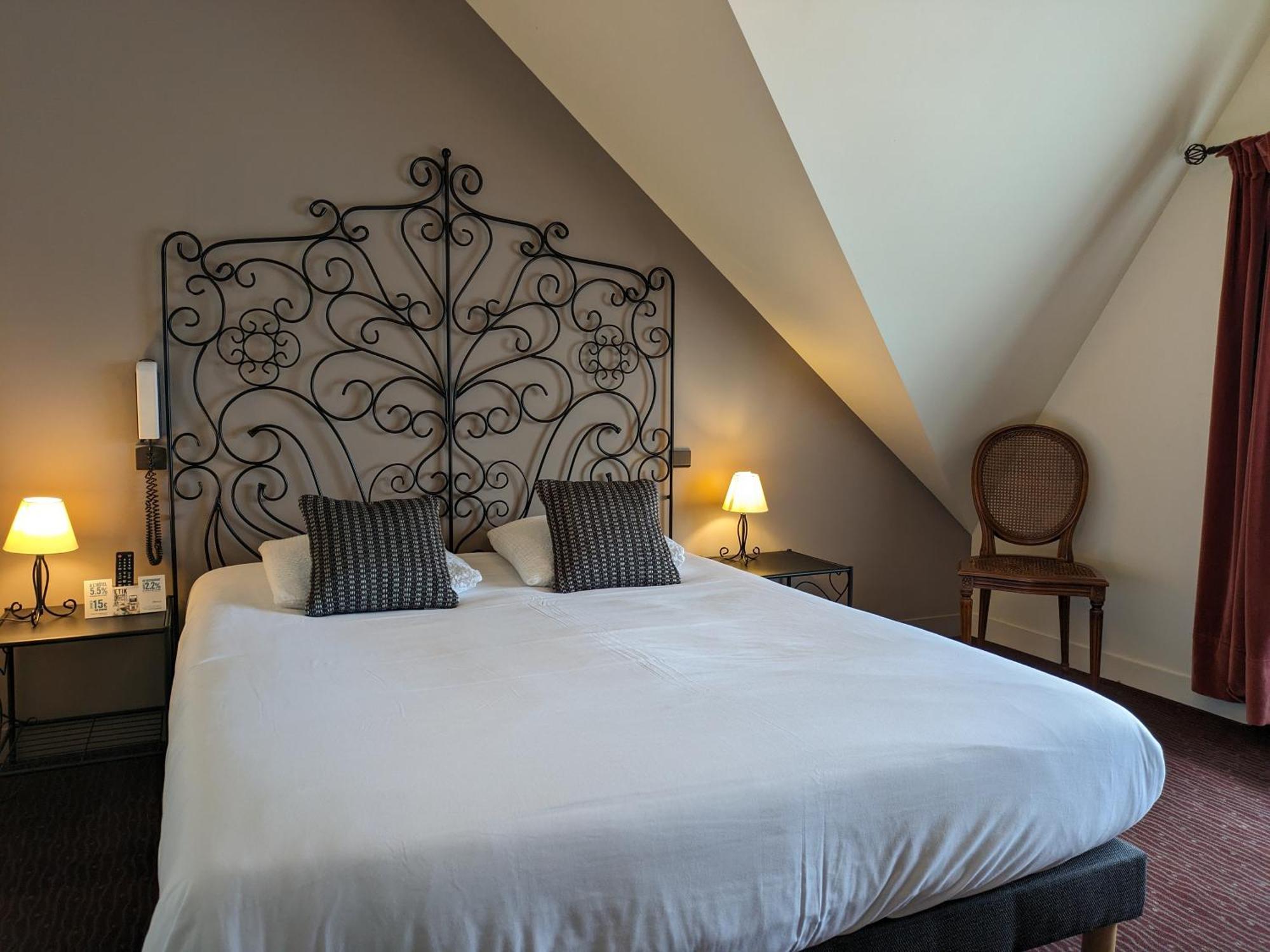 Logis Hotel Le Saint Florent Mont-pres-Chambord Luaran gambar