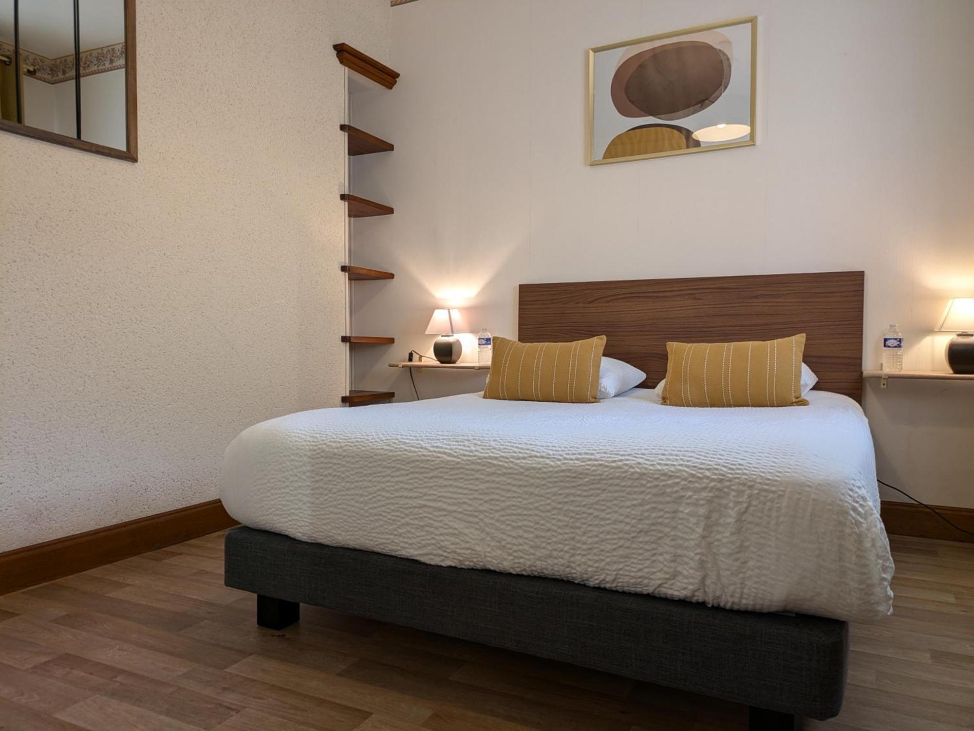 Logis Hotel Le Saint Florent Mont-pres-Chambord Luaran gambar
