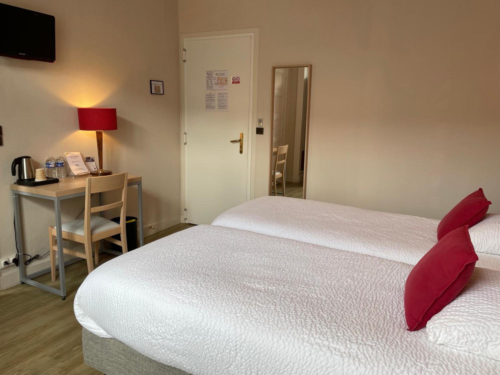 Logis Hotel Le Saint Florent Mont-pres-Chambord Luaran gambar