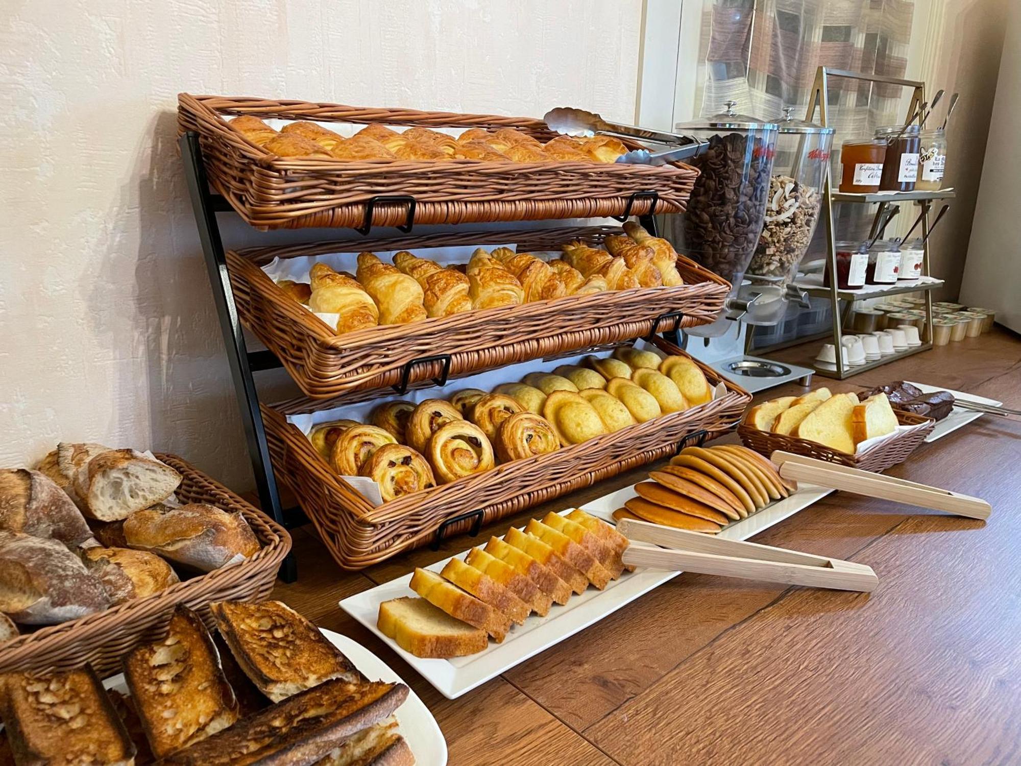 Logis Hotel Le Saint Florent Mont-pres-Chambord Luaran gambar